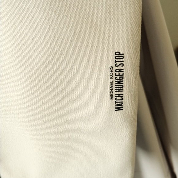 Michael Kors Food is Love pouch- brand new - Picture 4 of 5